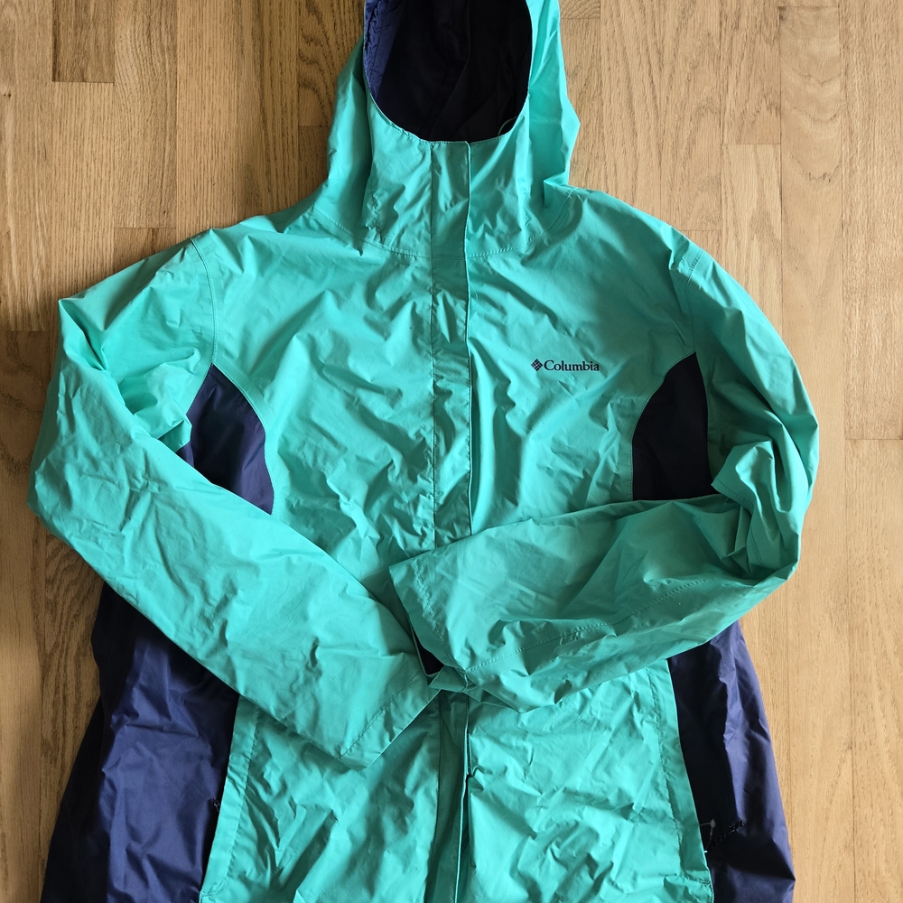 Women’s Columbia Sportswear 2X Navy & Seafoam Green Raincoat
